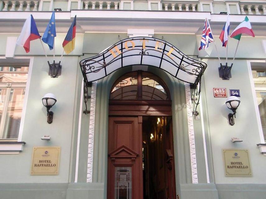 Hotel Raffaello Прага Екстериор снимка